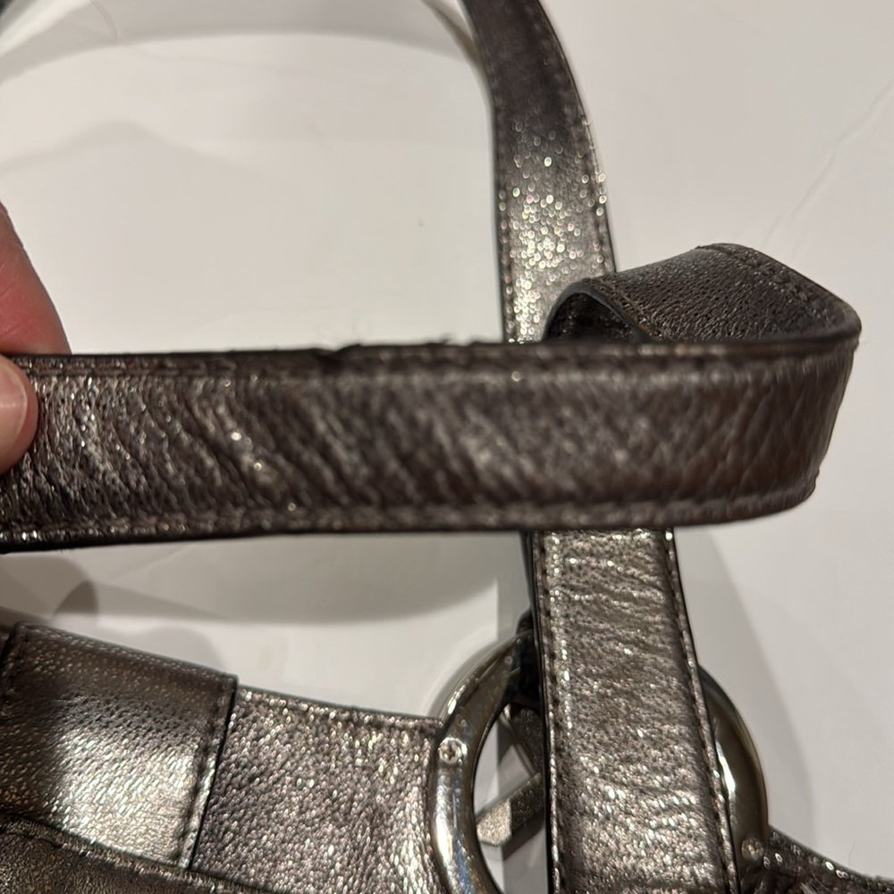 Vintage Michael Kors Fulton metallic silver bag in excellent used condition. - Picture 8 of 8